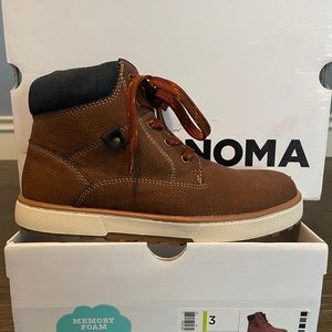 Boys casual boot, Little Boys size 3